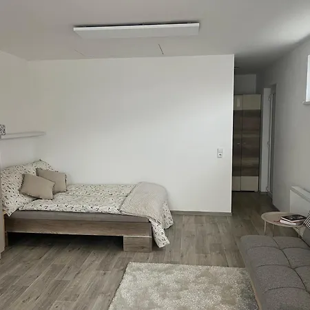 U Znojma Appartement *